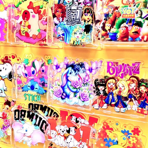 Wholesale 10cm diverse cute cartoon acrylic pen holder