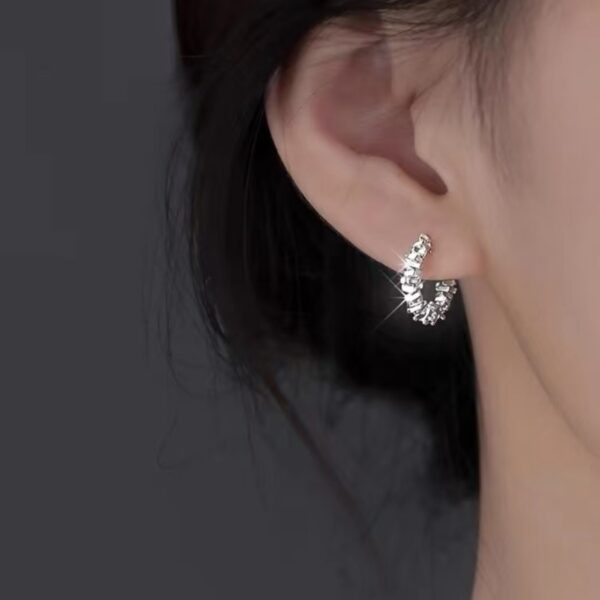 Wholesale Golden crushed stone shaped semi-circular earrings