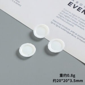 White dish
