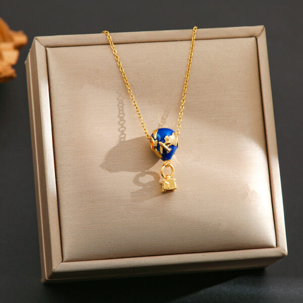 Wholesale Titanium Steel Gold Hot Air Balloon Resin Clavicle Necklace