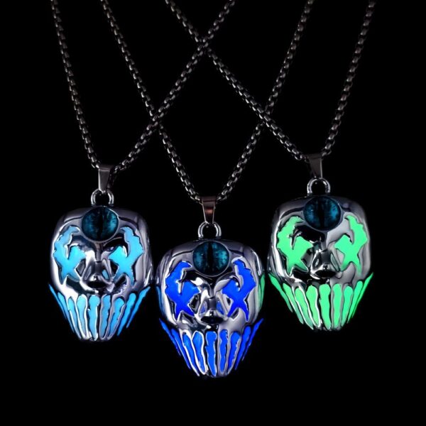 O1CN01HY2nRg2IVKo2rqWwQ_3919529291-0-cib Wholesale Luminous Mask Skull Face Necklace