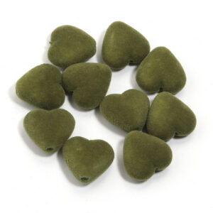 Dark green with heart / Size: outer diameter 16.5*17.5mm, hole diameter 2.4mm