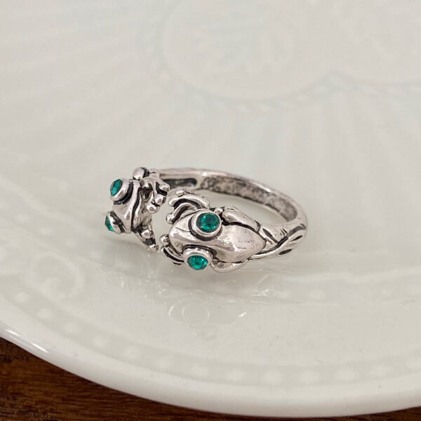 Wholesale Silver and gold diverse frog retro animal ring