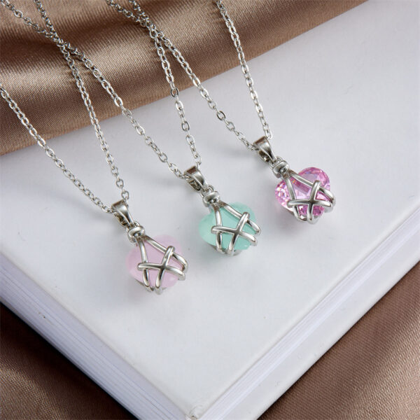 O1CN01Hcj7gX20t09rTlLdn_2215152786906-0-cib Wholesale birthday Stone Love necklace female niche design luxury design pendant accessories clavicle chain
