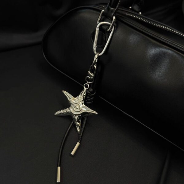 Wholesale American Retro Style Subculture High-End Women's Keychain Metal Niche Pants Chain Trendy Accessory