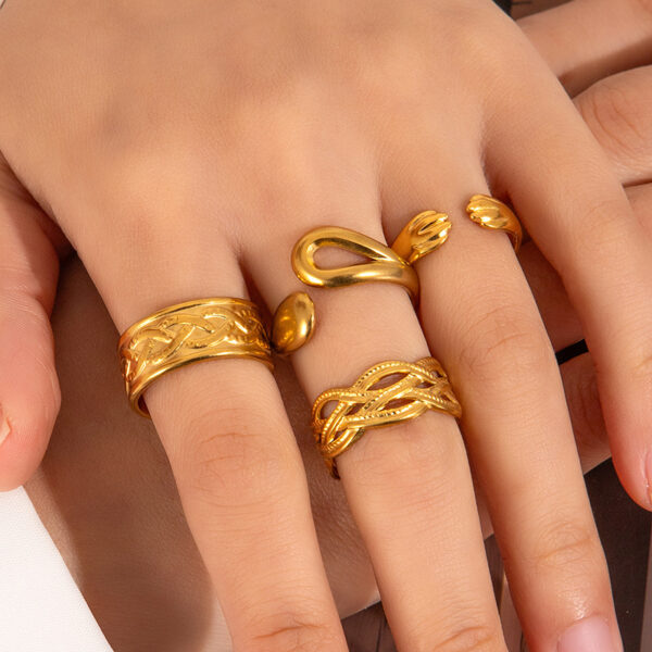 Wholesale Titanium Steel Gold Men's and Women's Luxury Adjustable Ring