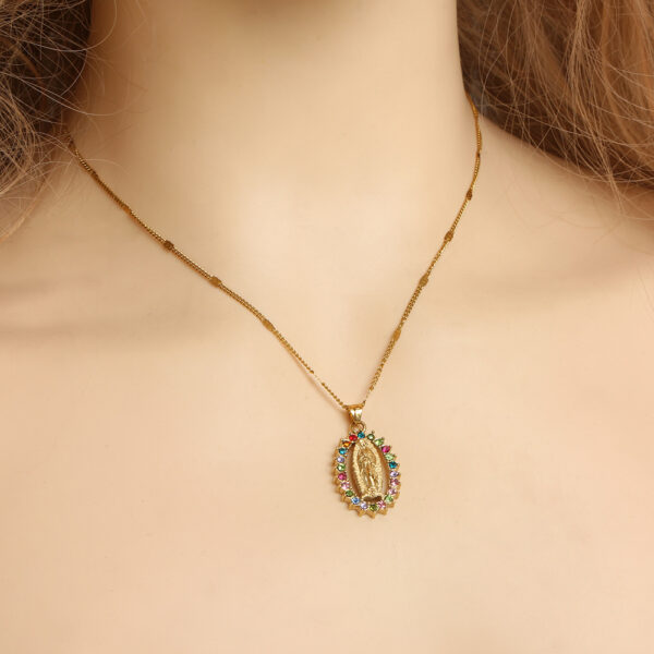 Wholesale Virgin Mary Pendant Jewelry Necklace Accessories Light Luxury