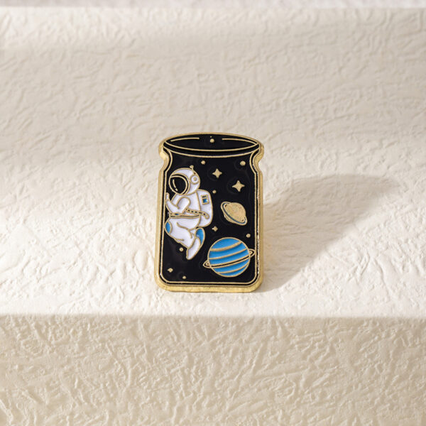 Wholesale Cartoon Space Astronaut Series Message-in-a-bottle Shaped Brooch
