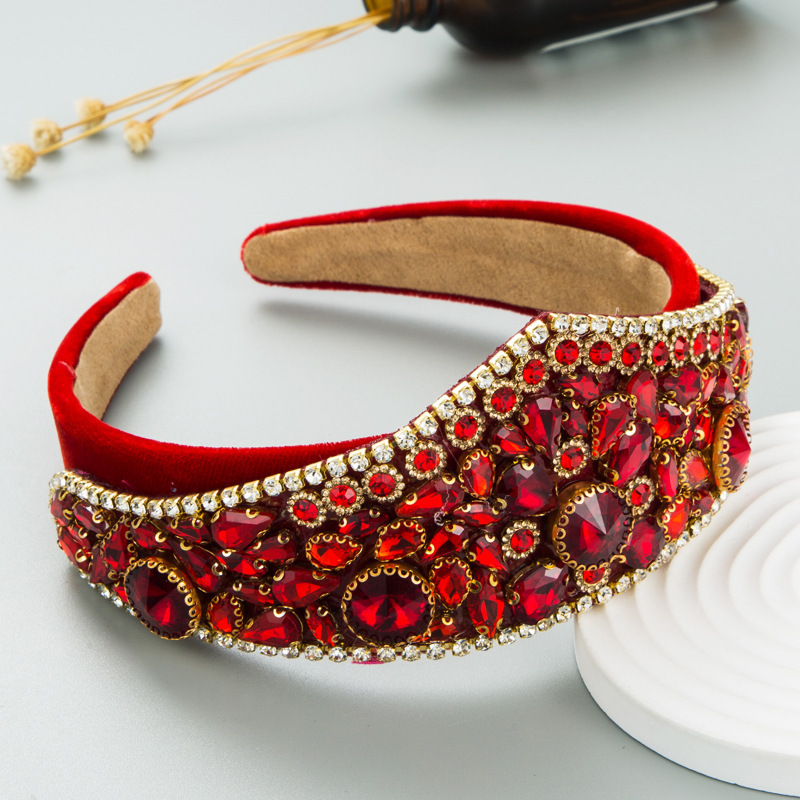 Wholesale Baroque retro wide edged diamond studded headband