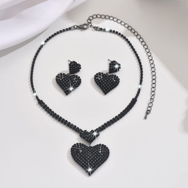 Wholesale Diamond studded Love Valentine's Day Necklace