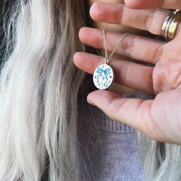 Wholesale Bow painted rabbit pet oval tarot card necklace