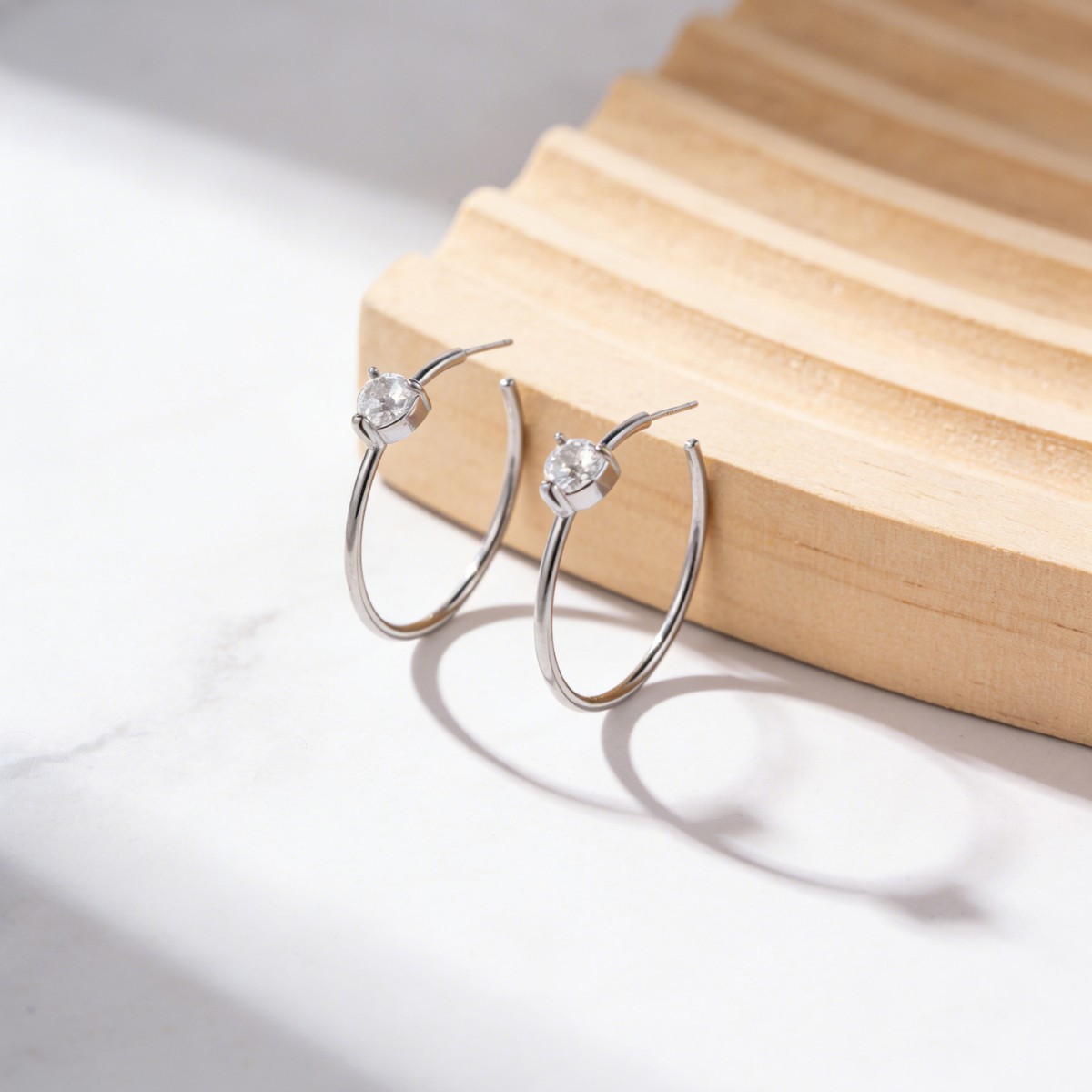 Wholesale Zircon single diamond plain hoop ear clip, extremely thin C-shaped earrings