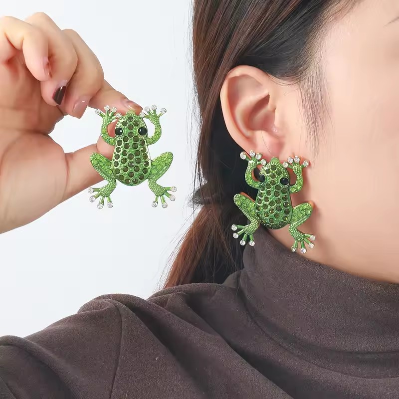 Wholesale quirky animal frog earrings personalized exaerated animal earrings