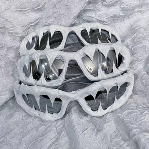 Wholesale Fashion avant-garde personalized handmade sunglasses unique styling hipster glasses creative punk style catwalk sunglasses for men and women