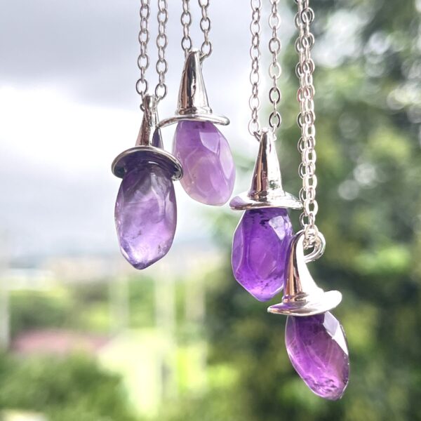 Wholesale Natural amethyst hexagonal pillar witch hat Halloween necklace