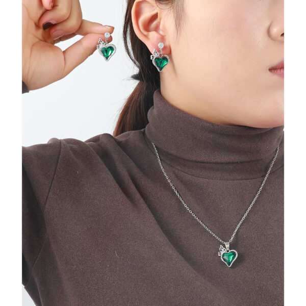 Wholesale Full Diamond Crystal Heart Set Two-Piece Necklace Earrings