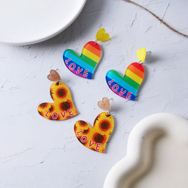 O1CN01IWR4dU1jEq3Kb5nuY_2212072154517-0-cib Wholesale Valentine's Day heart-shaped geometric acrylic earrings