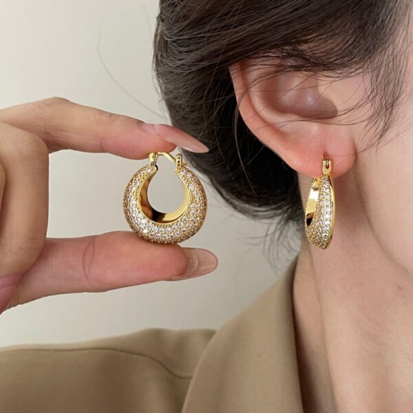 Wholesale Micro-paved zircon earrings, full diamond design, elegant and vintage.