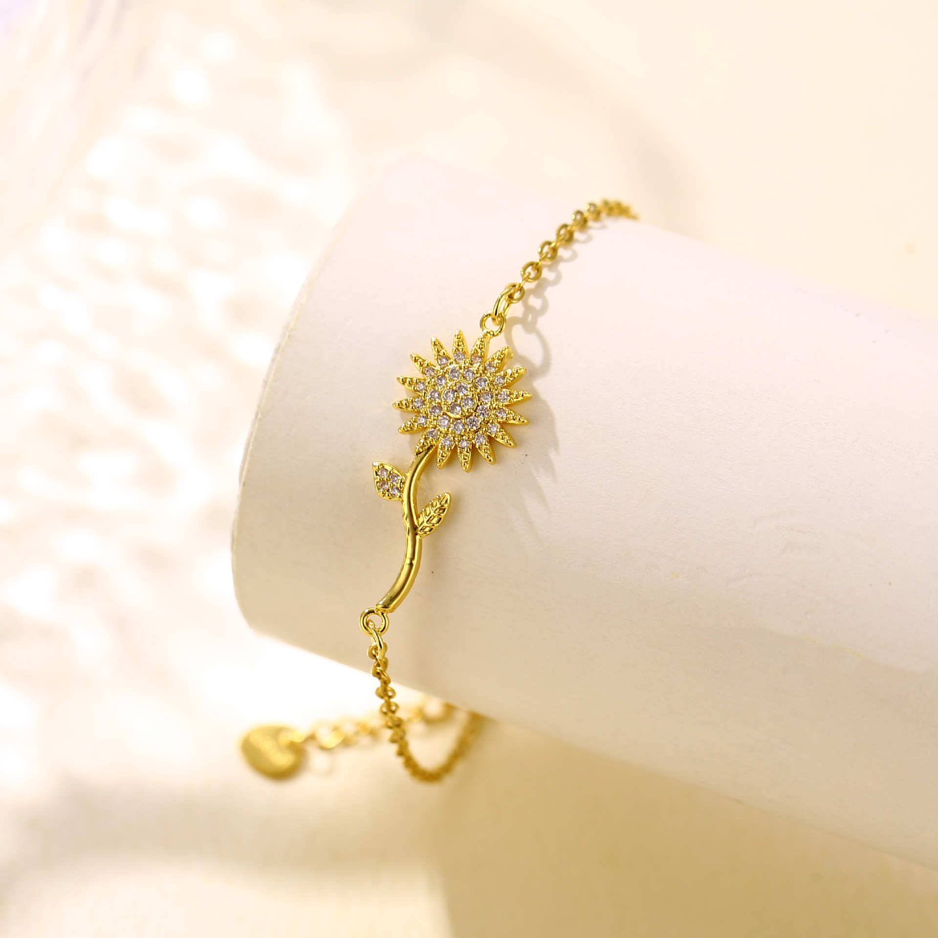 Wholesale Stainless steel inlaid zircon suower bracelet