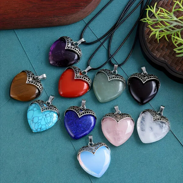 O1CN01IkTrxD1u4Gjgrmy1E_2216598745983-0-cib Wholesale Colorful natural stone heart pendant necklace