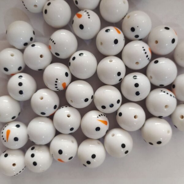 O1CN01IrOwYl1QErIHoMHbs_2201245431945-0-cib Wholesale 5PCS 20MM Acrylic Two -color Snowman Printing Bead