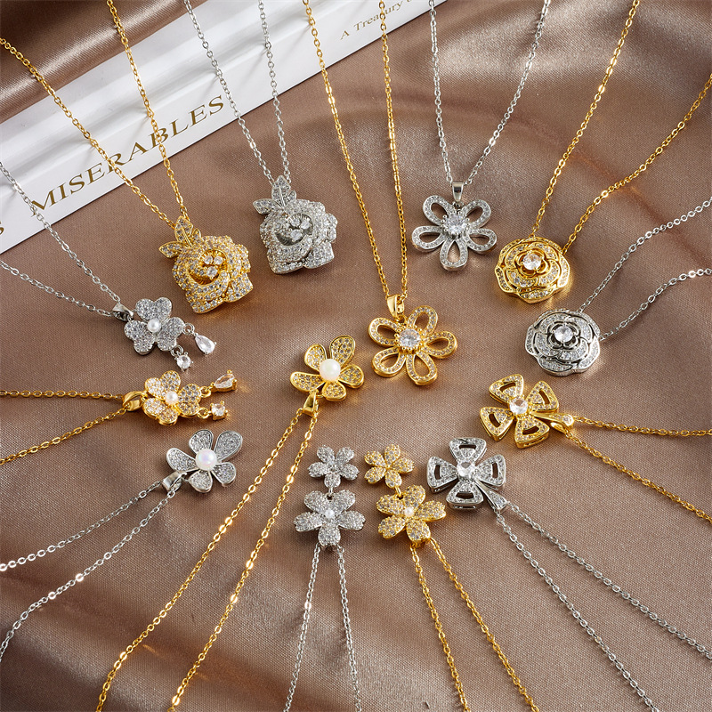Wholesale women's flower pendant niche design titanium steel clavicle chain
