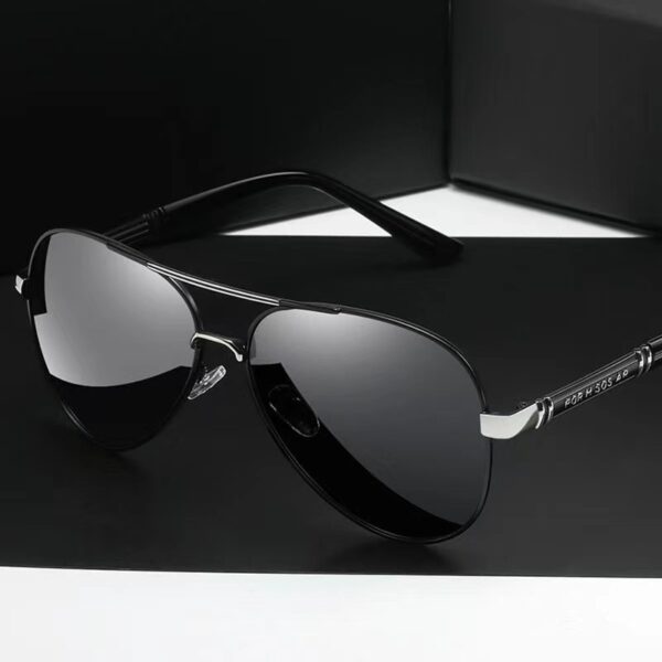 O1CN01J8FFZx20OlrIXY5ra_975996840-0-cib Wholesale Polarized day and night color changing men's sunglasses