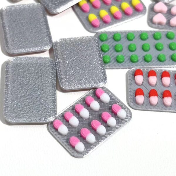 Wholesale Miniature Mini Pocket Pill Model Toy Doll House