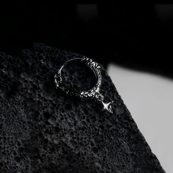 Wholesale Dark Style Textured Star Earrings, Gothic Non-Fading Niche Design, High-End Light Luxury Earrings for Women