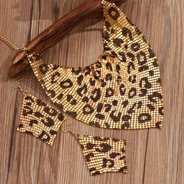 Wholesale Leopard print bright pearl triangle scarf necklace