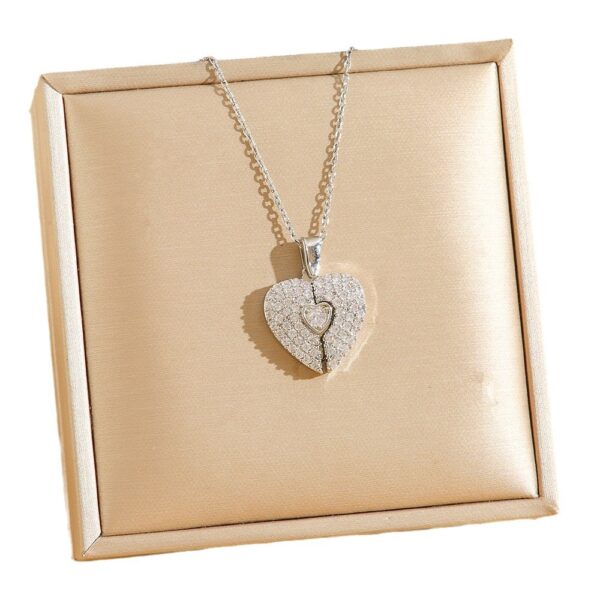 Wholesale Opening and closing heart-shaped wings with diamond studded titanium steel necklace