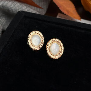 Geometric oval fritillary-silver needle