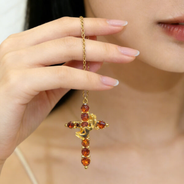 Wholesale Stylish Women's Necklace with Creative Cross Pendant