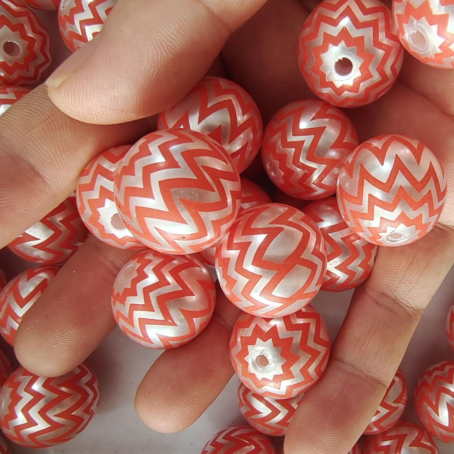 Wholesale 20mm Acrylic Orange Wave Print Beads