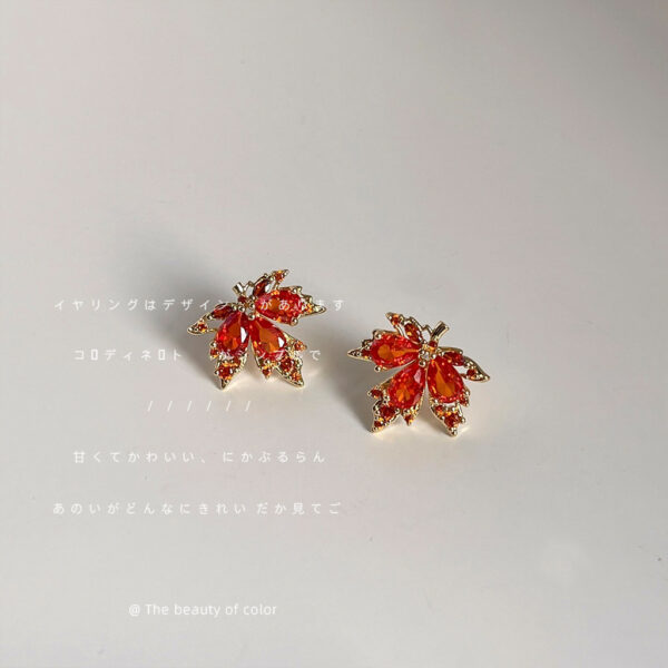 O1CN01JwL59S1UIkypNZXfr_2597552495-0-cib Wholesale Micro inlaid zircon red maple leaf silver needle earrings