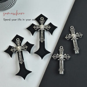 O1CN01K5n5xI1df2wzk1mqm_2206446733762-0-cib Wholesale Y2K Hairpin Skull Alloy Cross Hairpin Sweet Cool Side Clip Lolita Accessories