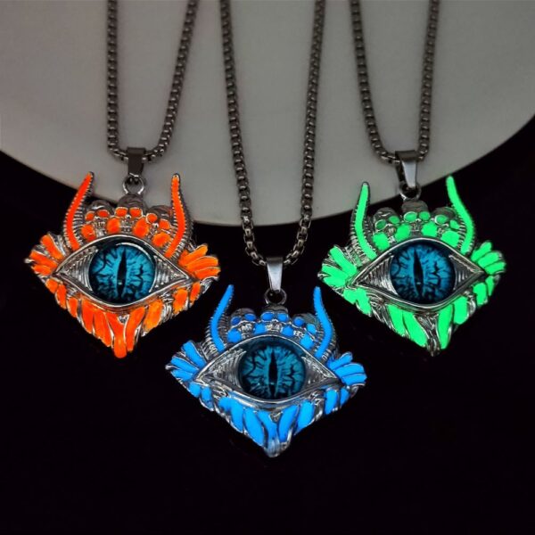 O1CN01K9Ji8s2IVKia0iMgV_3919529291-0-cib Wholesale Luminous Devil's Eye Necklace