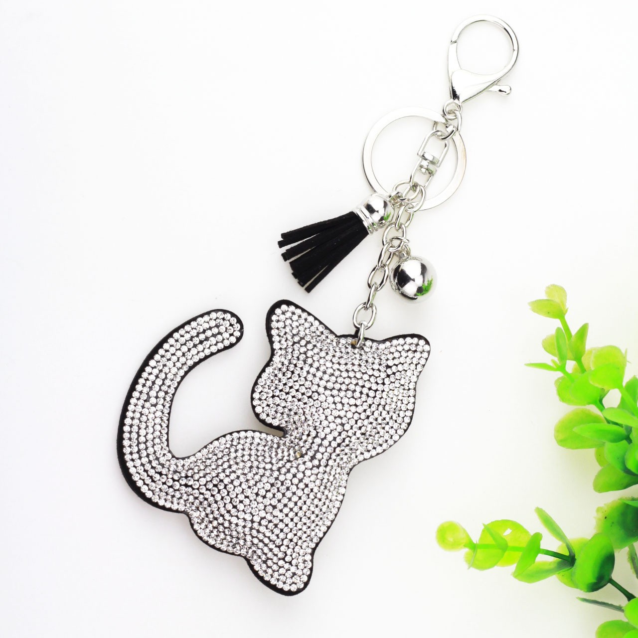Wholesale Veet Diamond Loving Cat Cute Keychain Tassel Small Gift