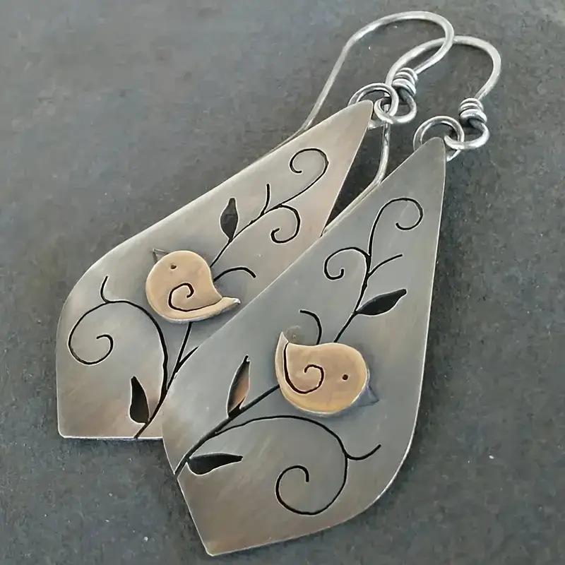 Wholesale Bird Vine op-Shaped Pendant Earrings