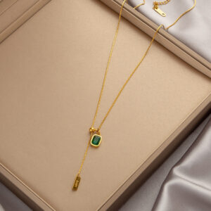 Green Zircon Pull-out Necklace