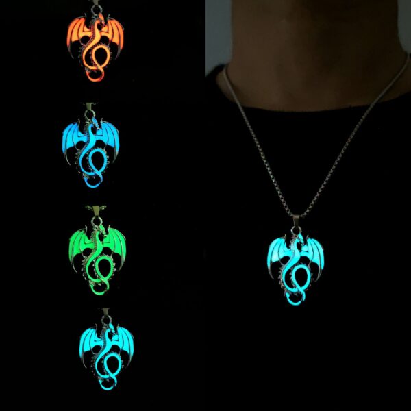 O1CN01KXk9vV2IVKcjsJsbA_3919529291-0-cib Wholesale Halloween glow-in-the-dark Wind Dragon Necklace