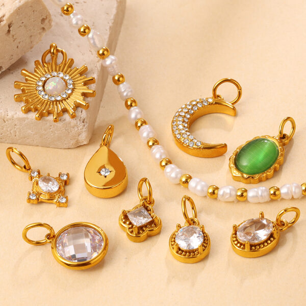 Wholesale Stainless Steel Zircon Sunflower Teardrop Pendant