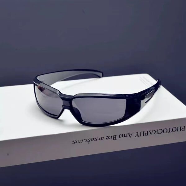 Wholesale Silver Light Technology Style Square Reflective Silver Frame Glasses