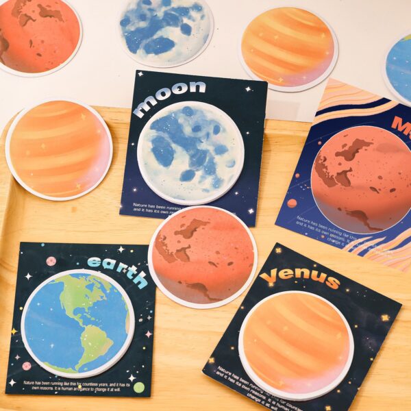 Wholesale Cute Planet Series Round Earth Moon Sticky Note