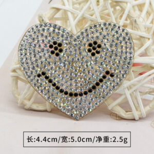 4.4cm * 5cm love smiling face