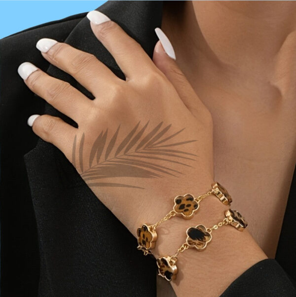 Wholesale Bohemian Classic Leopard Print and Five-Leaf Clover Charm Bracelet