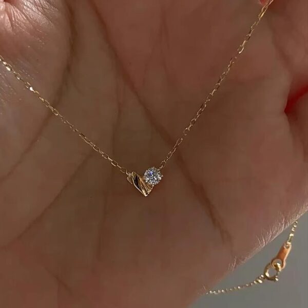 Wholesale Light luxury love flash diamond necklace exquisite versatile clavicle chain