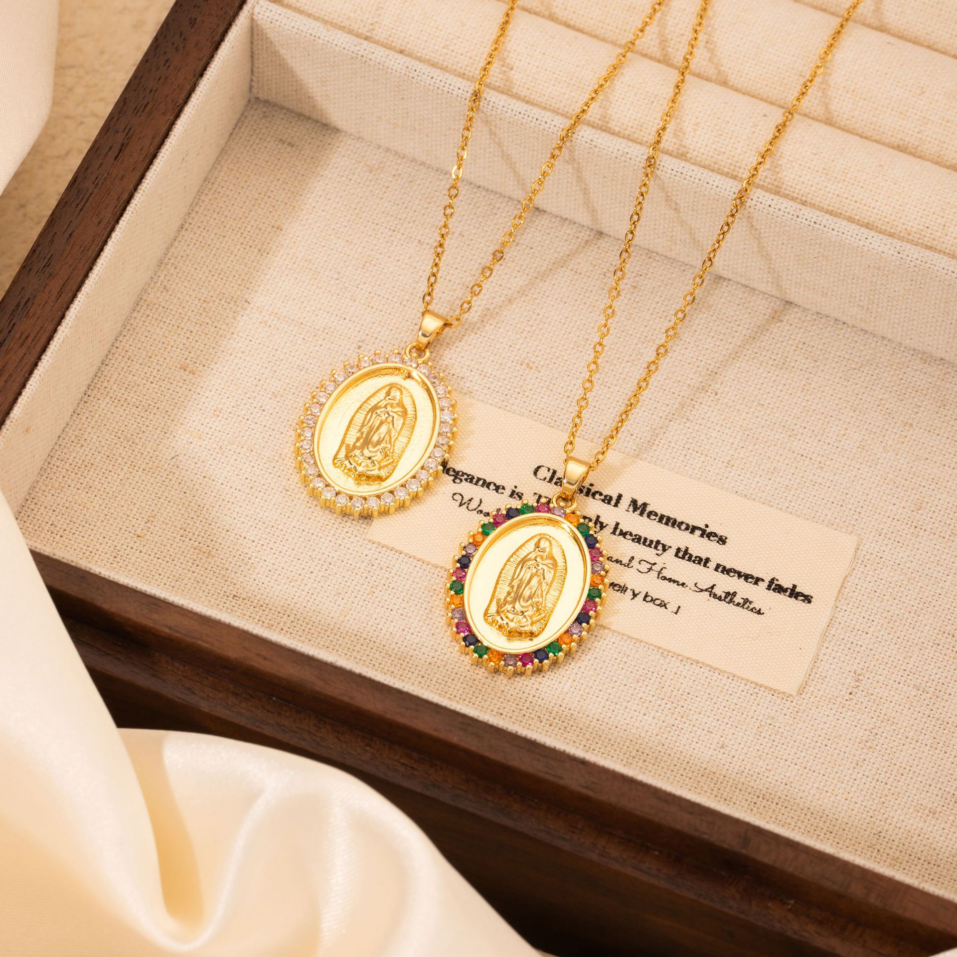 Wholesale Virgin pendant set with zirconia colored diamonds