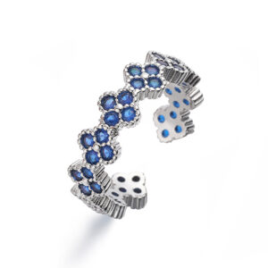 White gold blue diamond four leaf clover ring