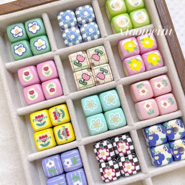 Wholesale 10pcs Garden Checkerboard Tulip Flowers Love Blocks Acrylic Beads